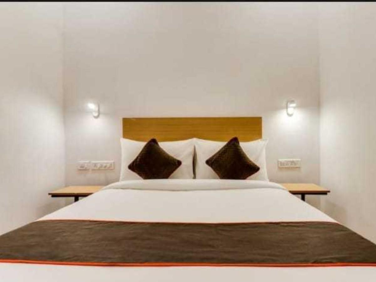 Oyo Shree Balaji Tower Hotell Bhopal Exteriör bild
